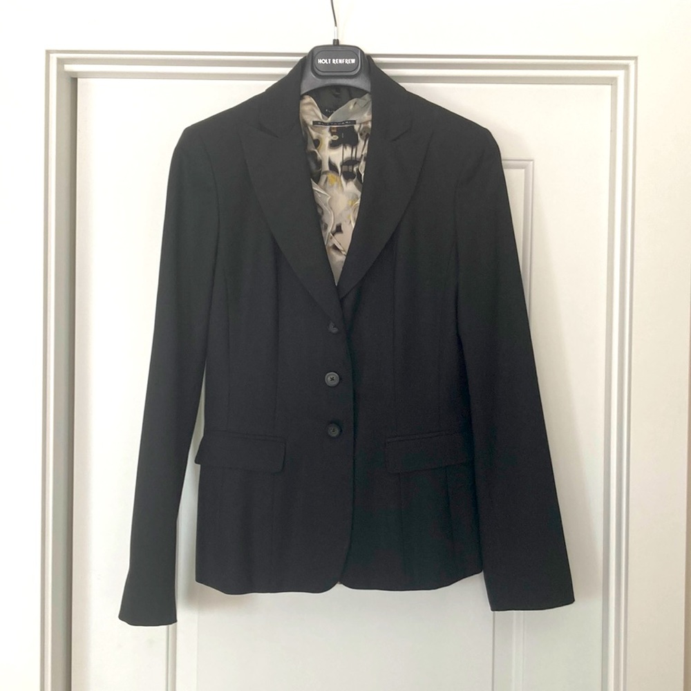 Elie Tahari Women’s Suit